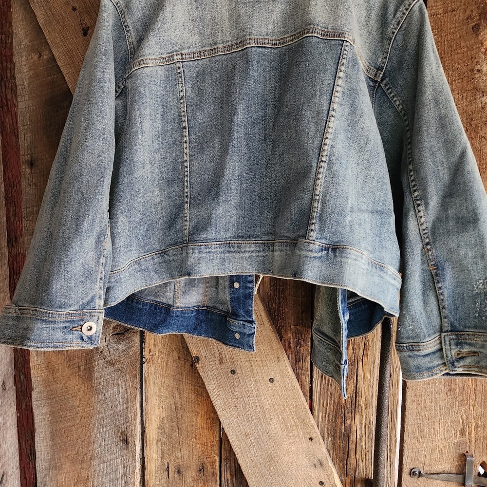 Torrid Blue Jean Jacket - Picture 2 of 4